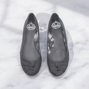 Fergalicious Elegant Black sz 8 Women's Ballet Flats